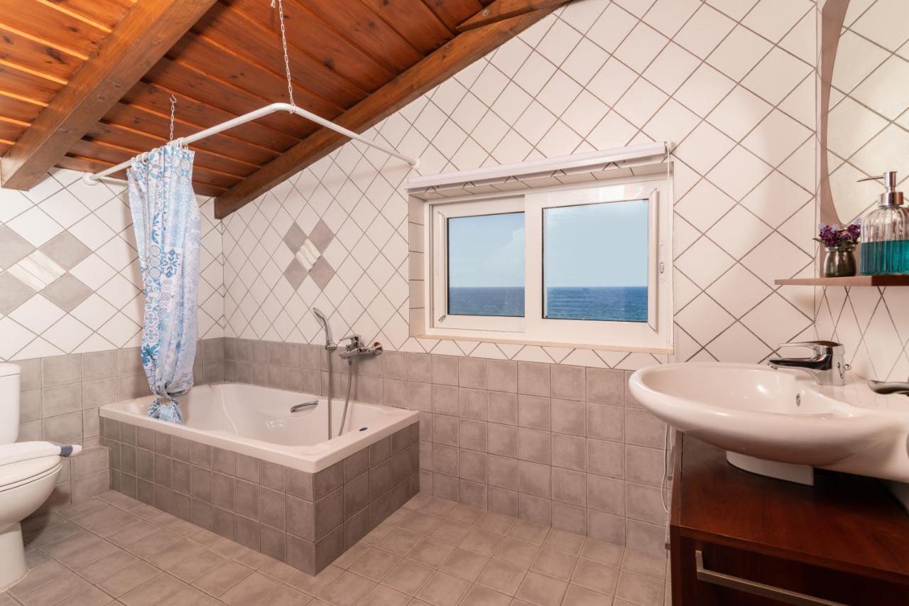 Sea Breeze Villa Циливи Экстерьер фото